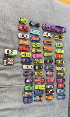 Hot Wheels оригинал 1:64 — машинка №1 1