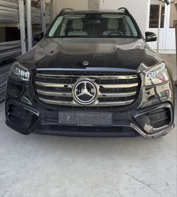 Mercedes-Benz GLS 450 год 2024 1