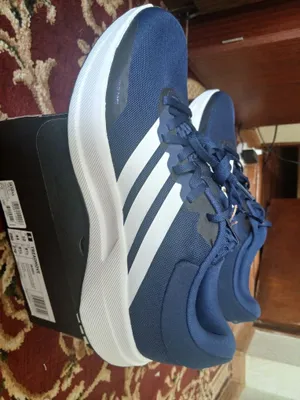 Продам кроссовки adidas по себестоимости 1