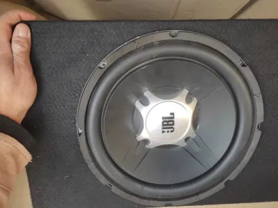 Продаётся динамик JBL. Почти новый, использовался очень мало. Без коробки. 1