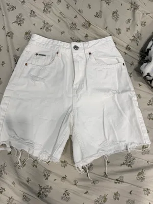 Ayollar shortilari Stradivarius 1