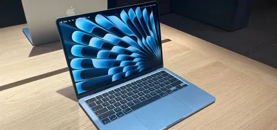 MacBook Air M5, 16 GB, 512 GB SSD, faollashtirilmagan 1