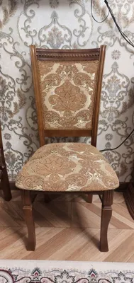 Stul sotiladi, holati yaxshi