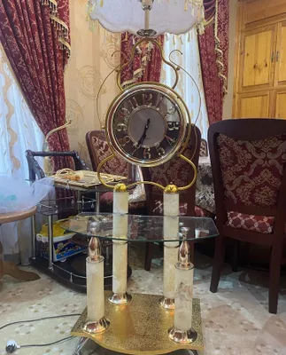 Hashamatli klassik sharqona uslubdagi kvarsli pol soati