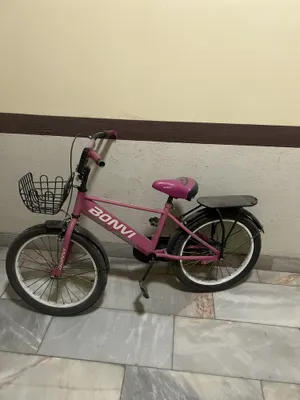 Velosipedlar, skeyt va samokat sotiladi. 1