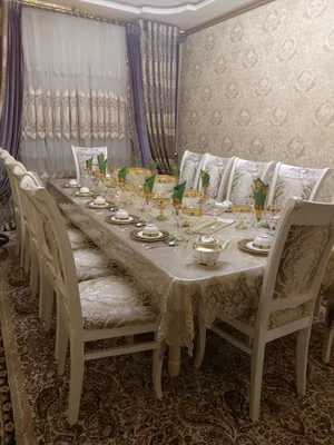 Продаётся комплект: стол и стулья 1