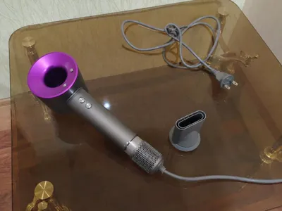 Фен Dyson Supersonic HD08 с насадками - отличное состояние.