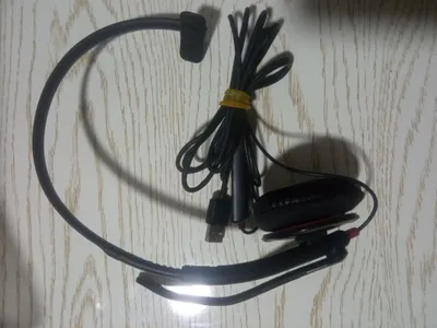 1 dona platonics наушник  сотилади 1
