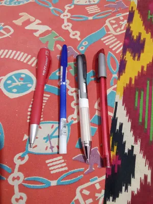 Продаются 4 ручки, новые.