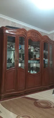 Продаётся мебельная стенка 1