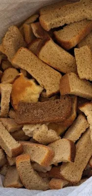 Сухой корм для кошек и коров