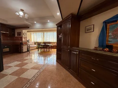 3-комнатная квартира, 110 м², Мирзо Улугбек 1