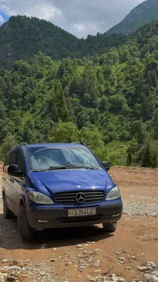 Tog‘lar, sharsharalar, ko‘llar va g‘orlarga sayohatlar. Mercedes Vito mikroavtobusi 1