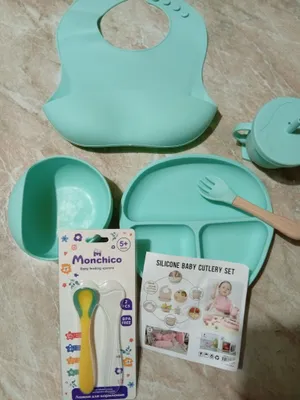Продам детскую посуда для кормления