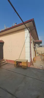 Bo‘stonliq tumanida, Abayda uy sotiladi, 3 xona, 3 sotix 1