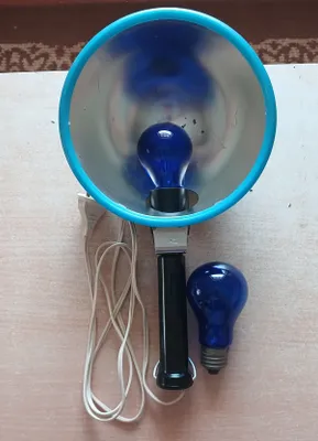 ko‘k lampa.
