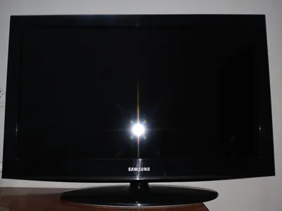 SAMSUNG  81 см ---800 минг сум