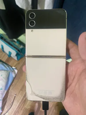 Samsung Z Flip 4 5G, 512 ГБ 1