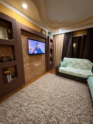 Aviasozlar 2/1/4 50 m² Qodisheva 1