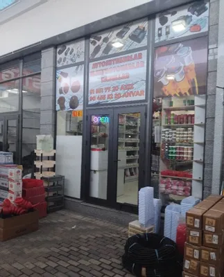 Продаётся магазин в отличном месте у входа на рынке запчастей 1