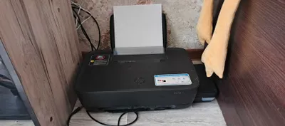 Продается цветной принтер hp 1