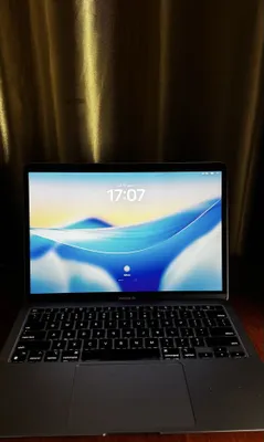 MacBook Air M1 Apple 1