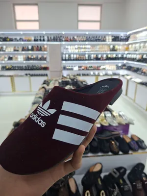 adidas ayollar oyoq kiyimi