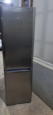 Холодильник Indesit 1