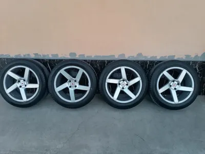 Диски Vossen с шинами, комплект из 5 штук, хорошее состояние, 215/55 R17 1