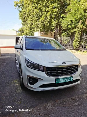 KIA Carnival автомашина 1