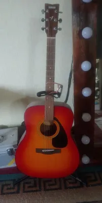 Гитара Yamaha f310 1