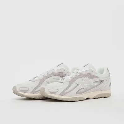 New balance 204l w 1