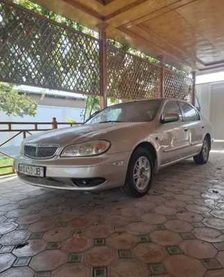 Nissan Maxima 2000 1