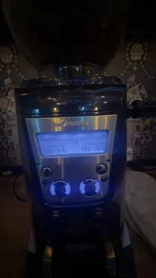 Кофе машинка продаётся 1