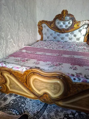 Спальная кровать