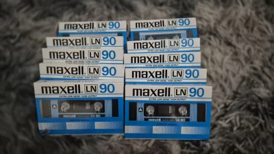 1983-yilda Yaponiyada ishlab chiqarilgan Maxell LN90 kassetalari 1