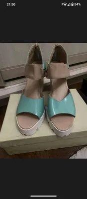 Босоножки на высоком каблуке 1