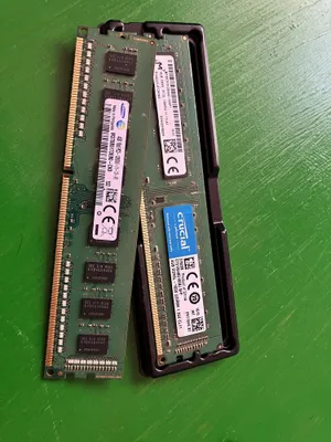 ОЗУ DDR 3 4 ГБ, есть 2 штуки 1