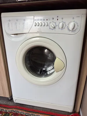 Стиральная машина Indesit 1