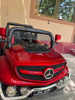 Mercedes-Benz mashinasi sotiladi 1