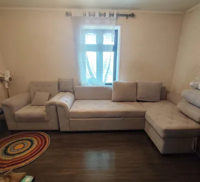 Kreslo bilan birga yoyiladigan divan sotiladi 1