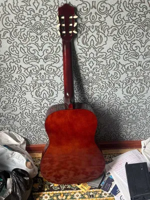 Gitara sotiladi 1