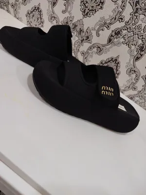 Брендовые тапочки 1