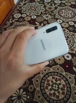 Samsung a70 1