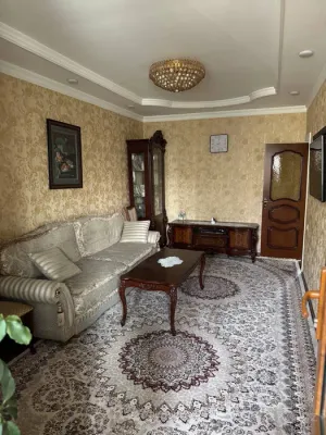 3-комн. С Ремонтом 70 м², 3/4 эт., Ц-5 (м. Минор) 1