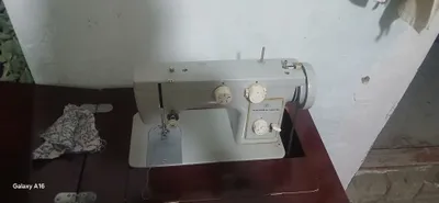 tikuv mashinkasi sotiladi
