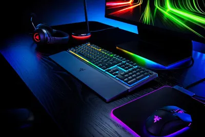Razer Ornata V3 simli mexanik gaming klaviaturasi 1