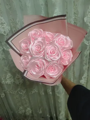 Букет из лент в виде роз 1