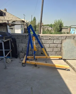 Кран для подъёма двигателя 1