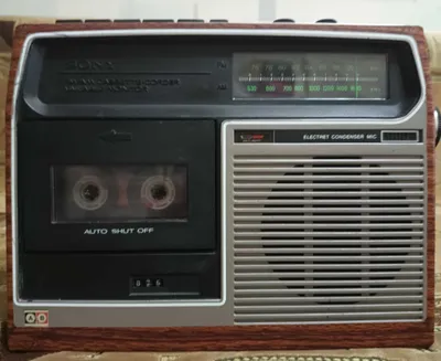 Sony. CF - 1600 1